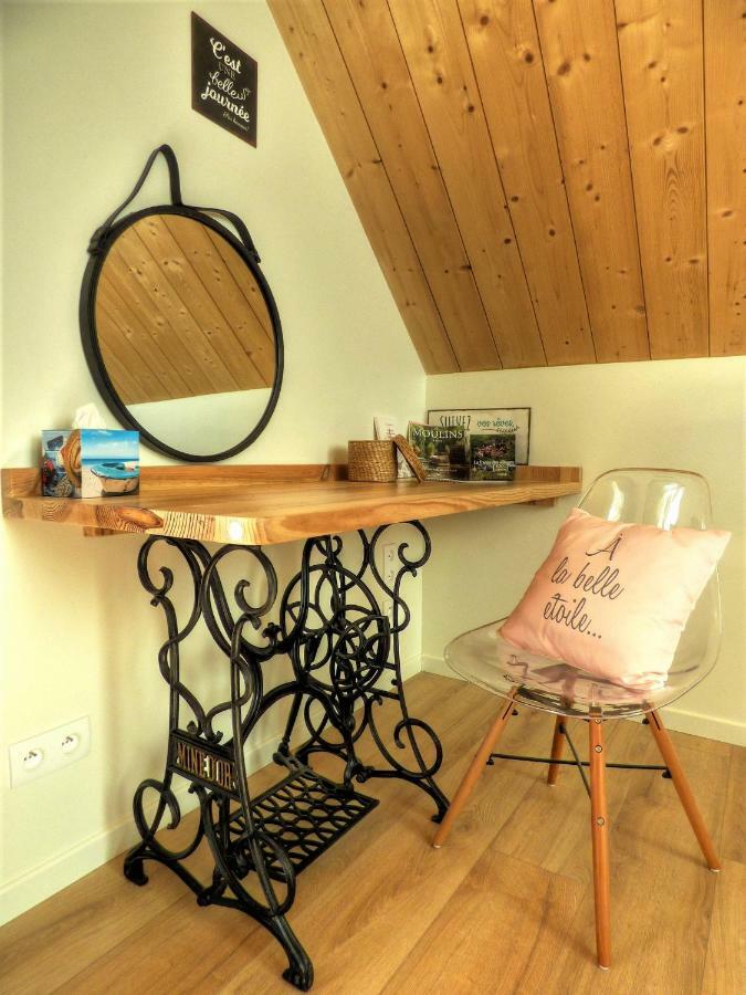 Le Moulin De Follet Bed & Breakfast Fougere  Bagian luar foto