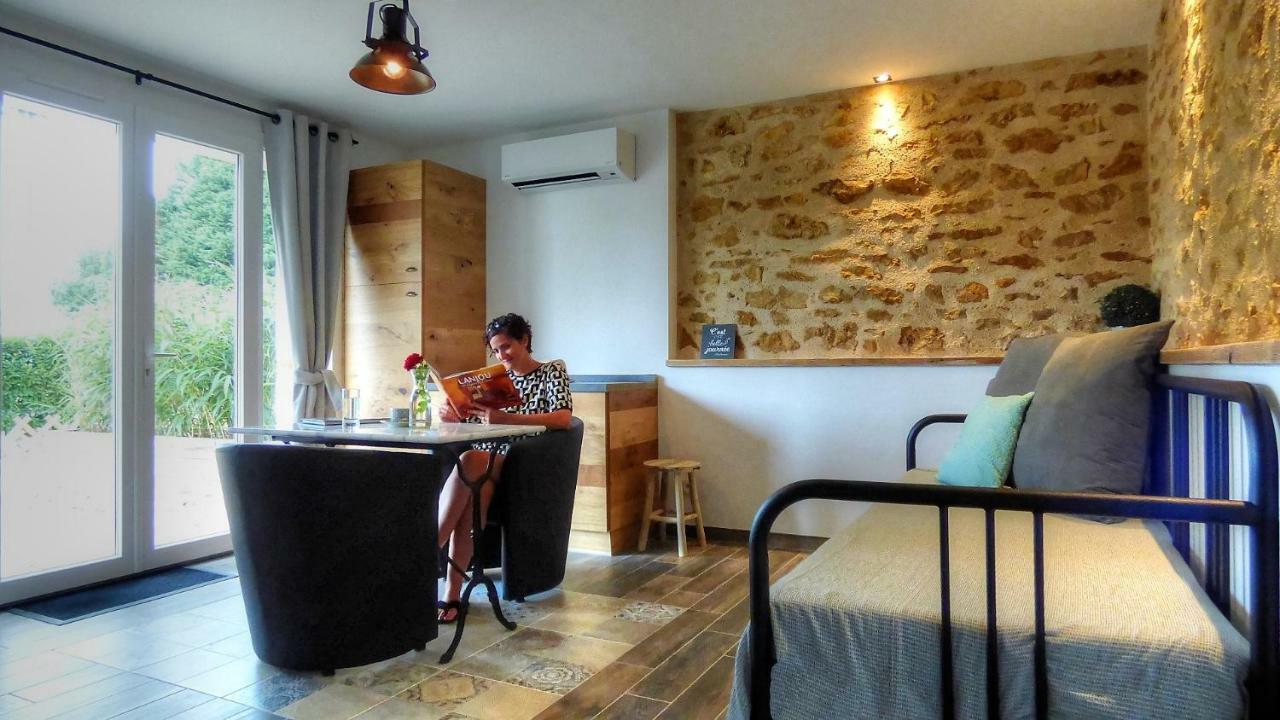 Le Moulin De Follet Bed & Breakfast Fougere  Bagian luar foto